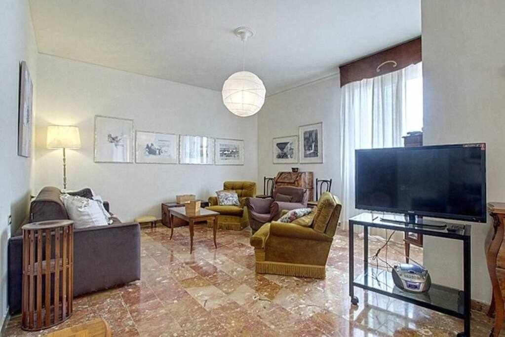 Frati Bigi With Two Bedrooms And Parking Florencja Zewnętrze zdjęcie
